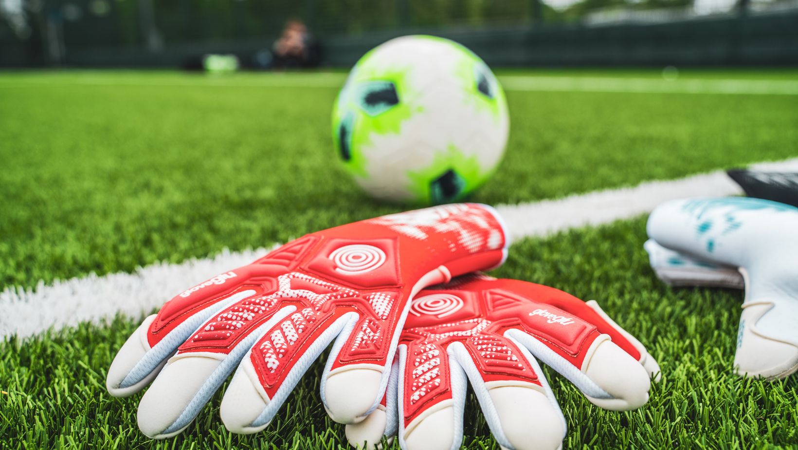 Goalkeeper glove types online