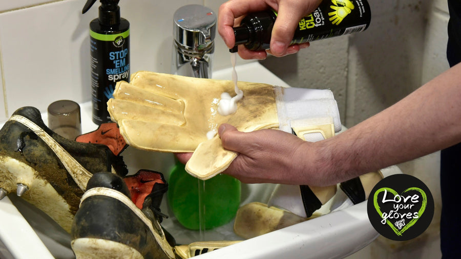 How to wash your goalkeeper gloves