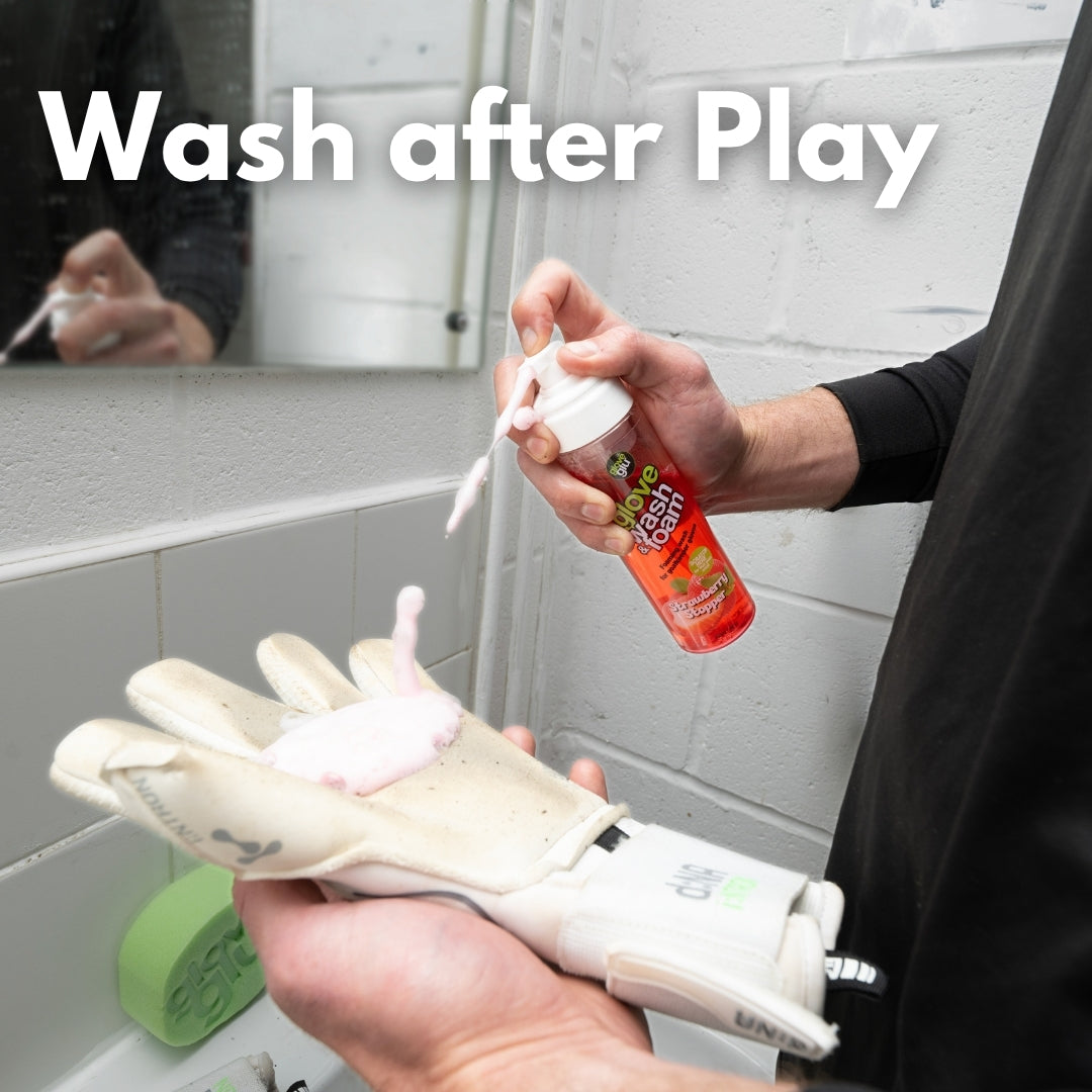 Glove Wash & Foam - Strawberry Stopper