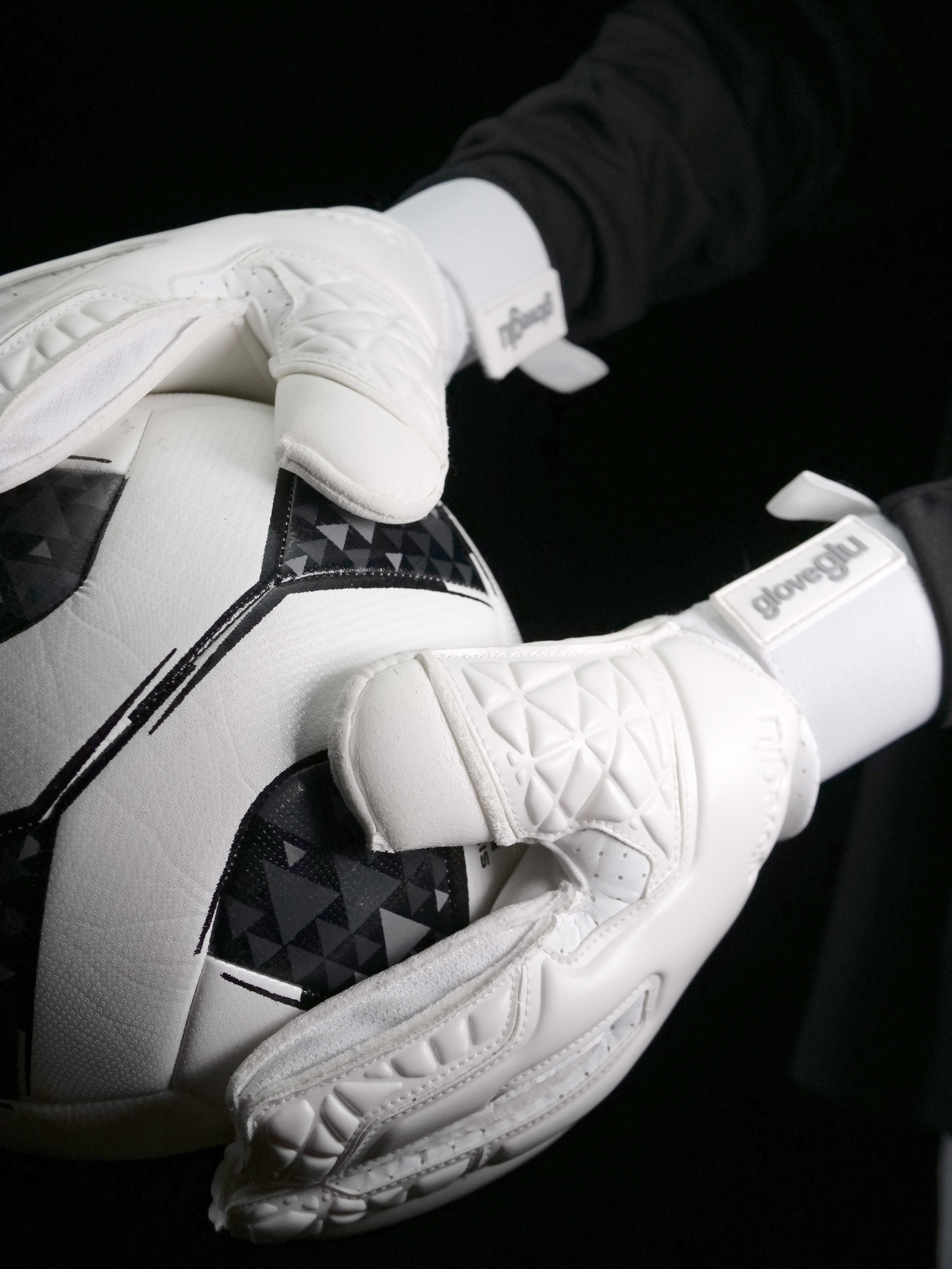 core t:HERMO FP White