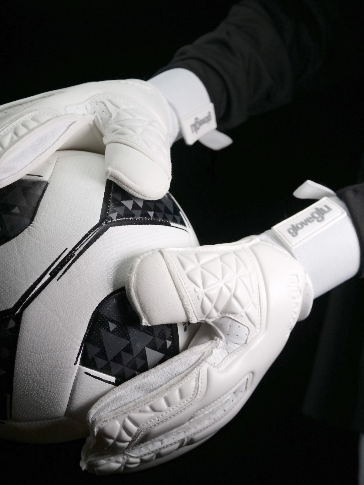 core t:HERMO FP White